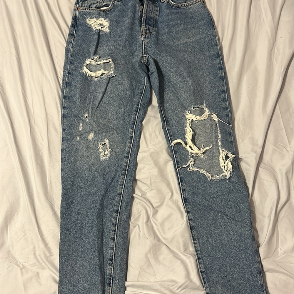 Ripped Jeans. - Picture 3 of 4